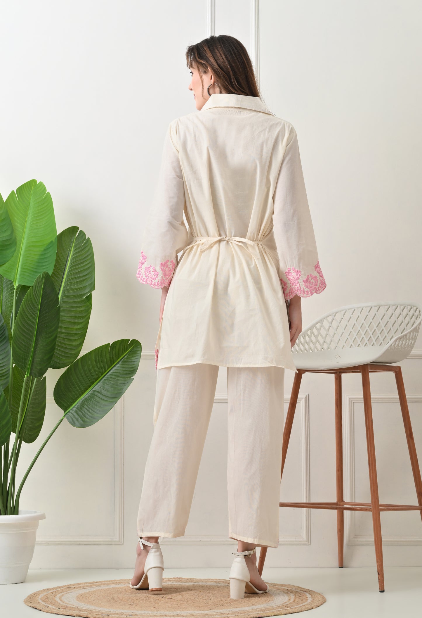 Light Pink Embroidered Thread Work Collar Shirt Kurta with Trouser