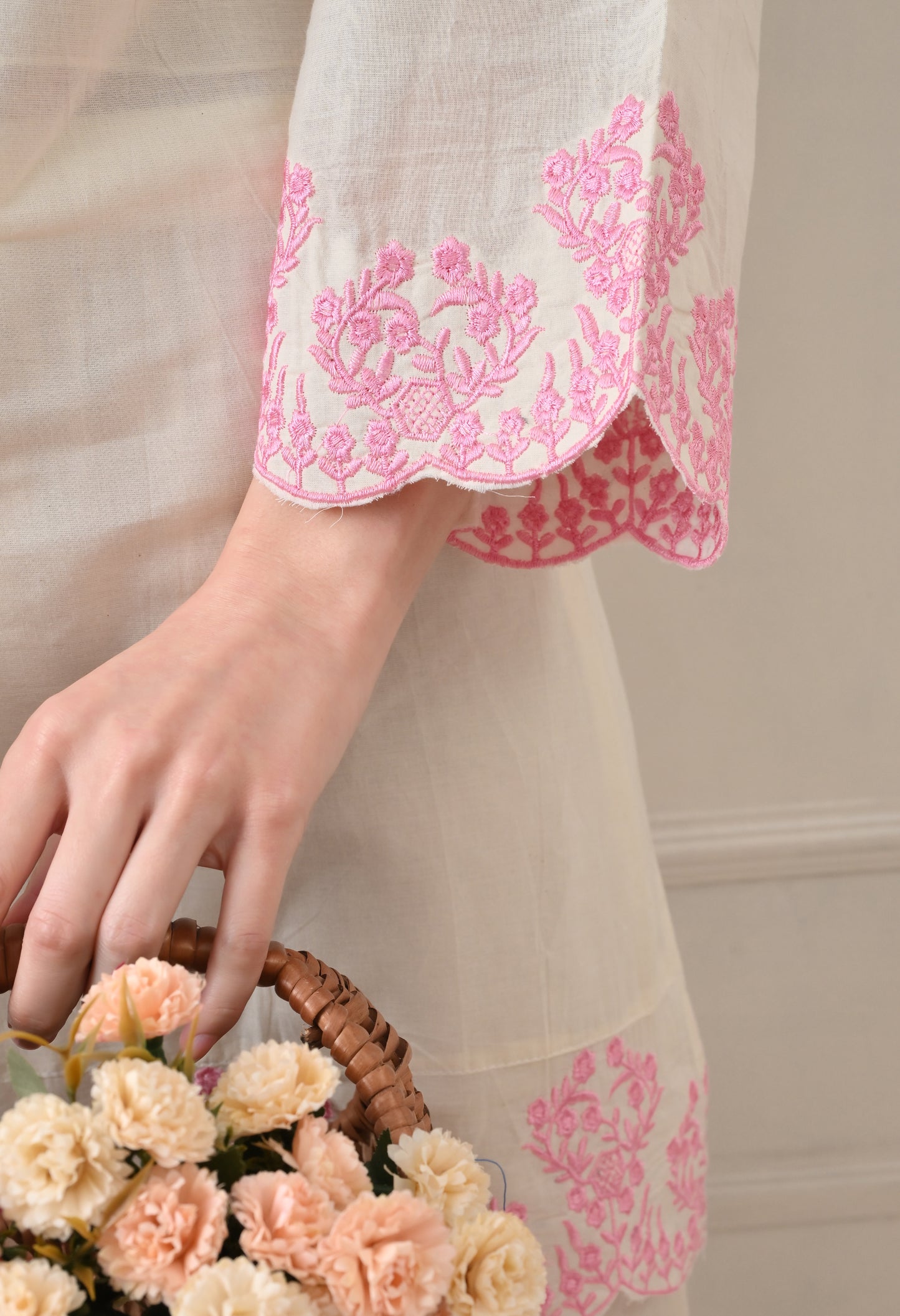 Light Pink Embroidered Thread Work Collar Shirt Kurta with Trouser