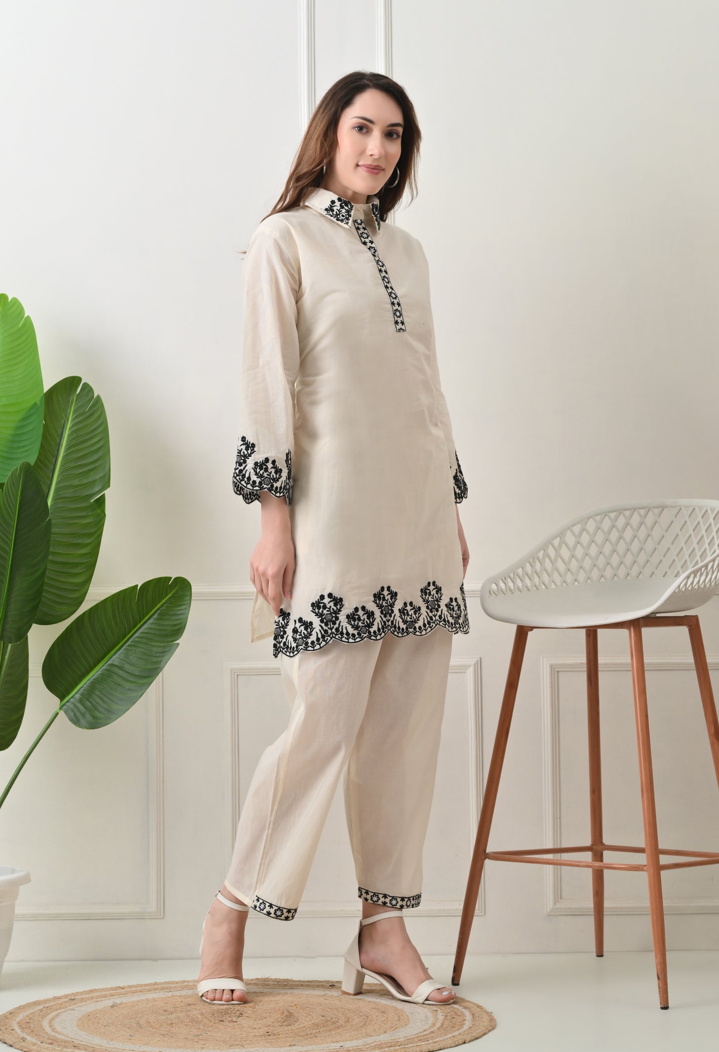 Black Embroidered Thread Work Collar Shirt Kurta with Trouser