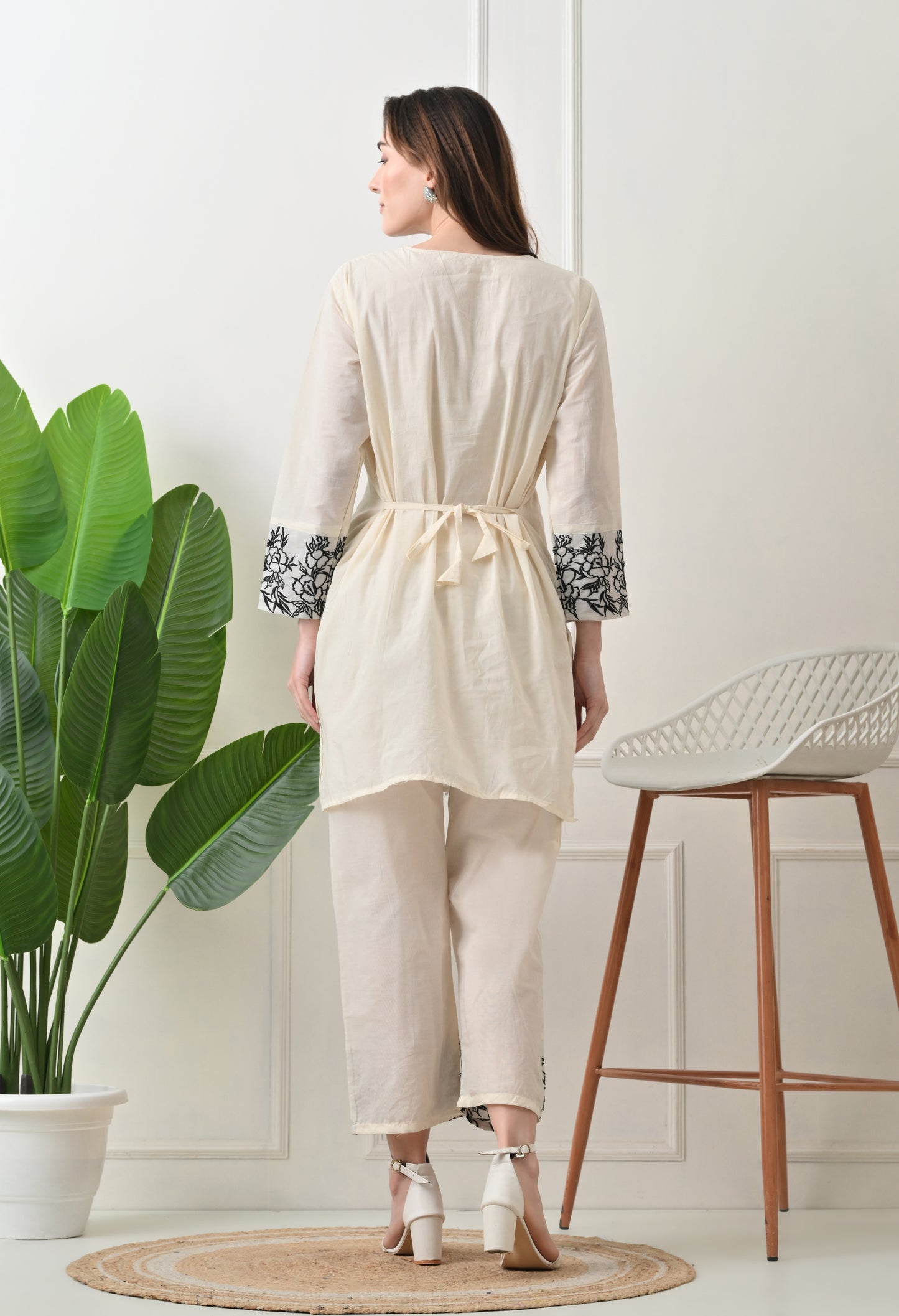 Black Embroidered Thread Work V Neck Kurta with Trouser