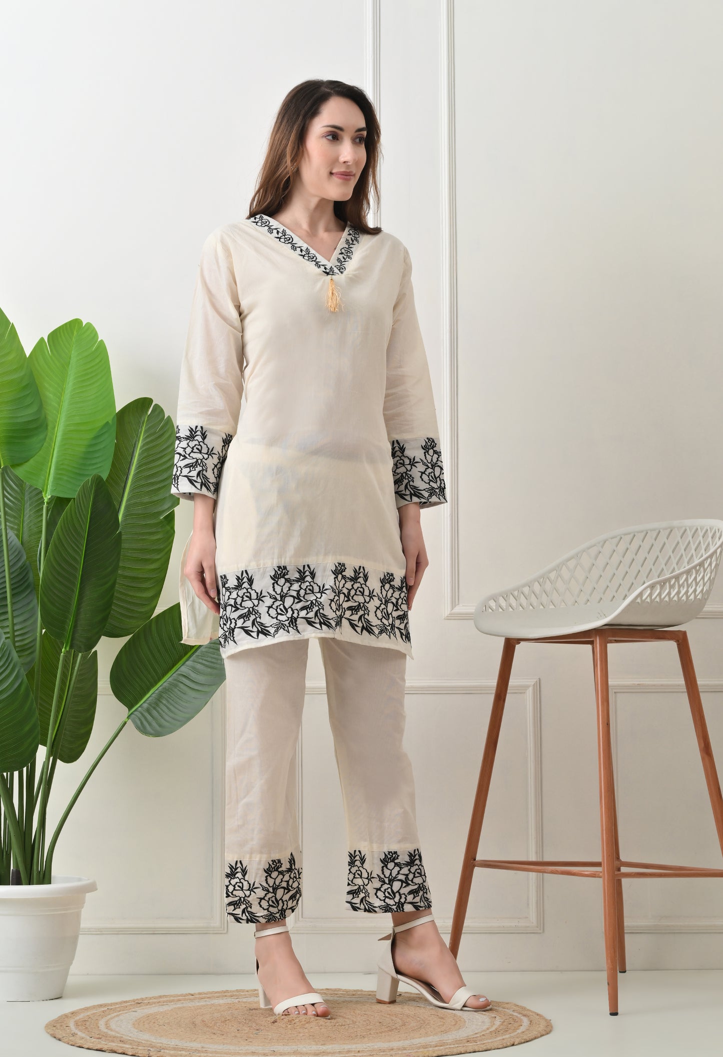 Black Embroidered Thread Work V Neck Kurta with Trouser